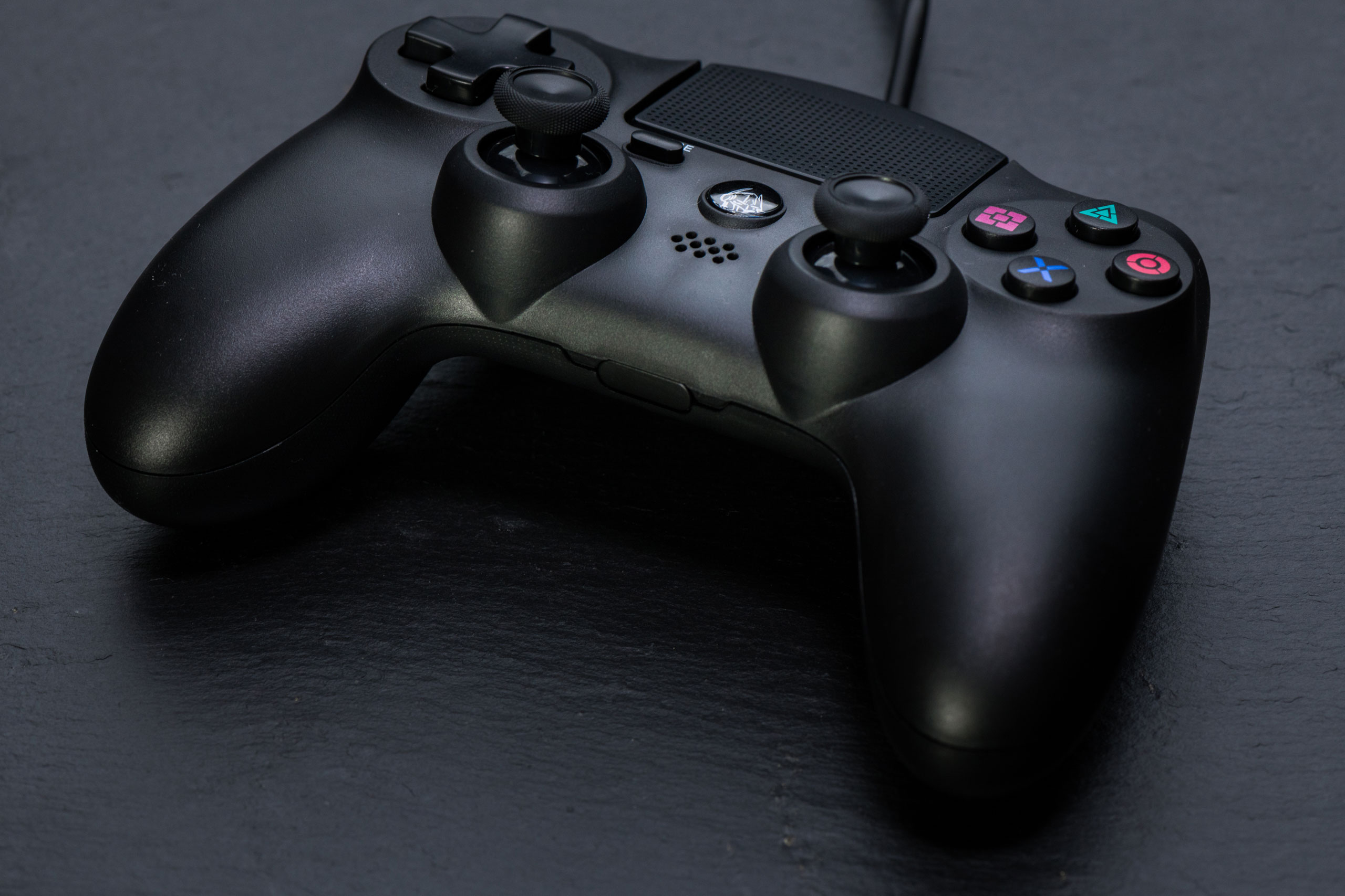 Zeroground Kojima v2.0 Wired Gamepad 2 in 1 PC/PS4 2 ZeroGround Kojima 2
